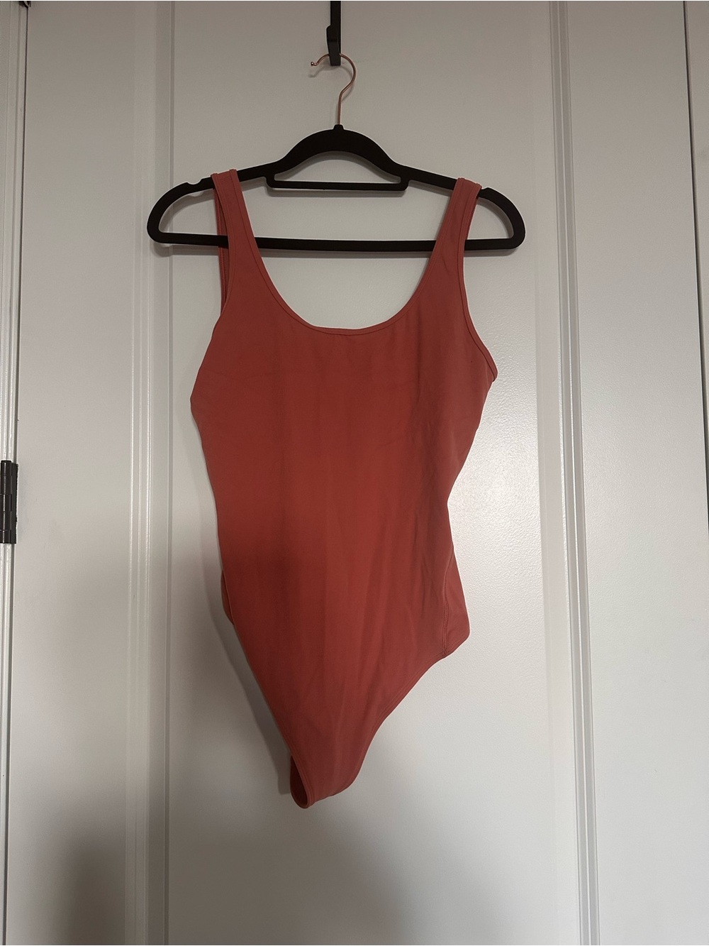 Lululemon Rust Red Scoop Neck Bodysuit SZ M/L